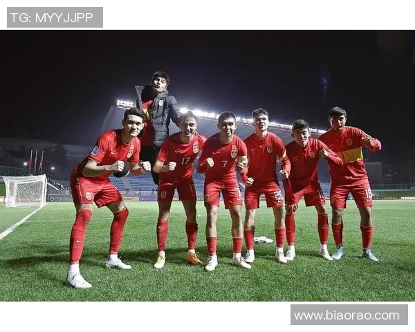 向阳小学足球球星崭露头角挑战未来 足坛新星崛起的梦想与奋斗