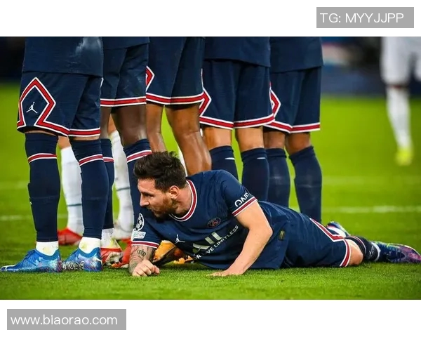 当足球巨星化身喜剧演员场上爆笑瞬间全程高能不断