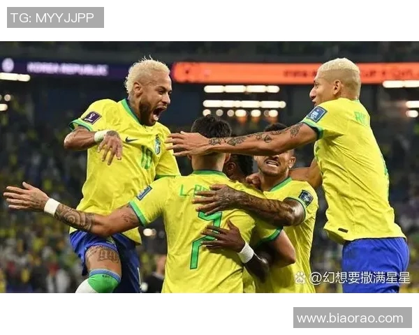 适合踢足球的女球星名字精选与足球魅力展示